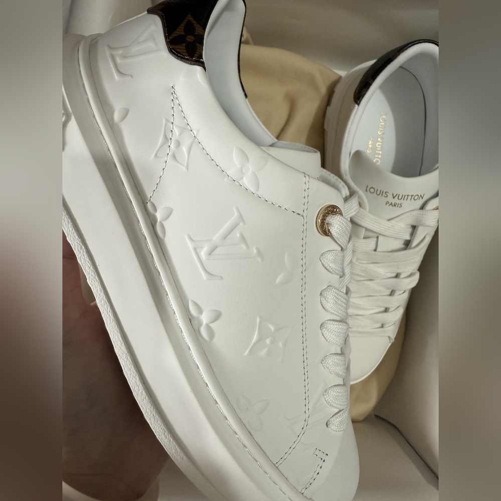 Louis Vuitton Time Out Sneaker - Picture 10 of 12
